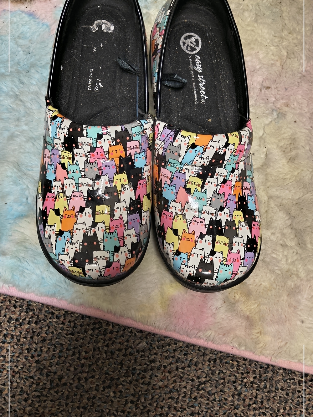 easy street Kids Cat-Print Slip-On Shoes in Multicolor